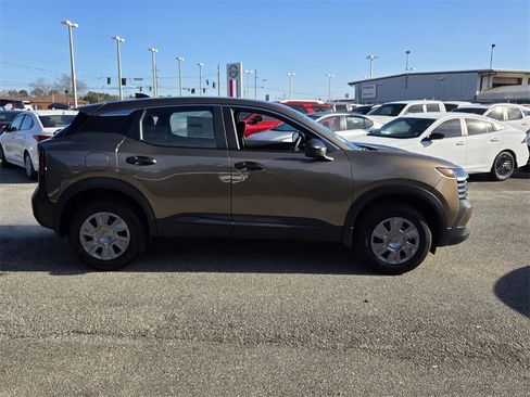 New 2026 Nissan Kicks S image 12