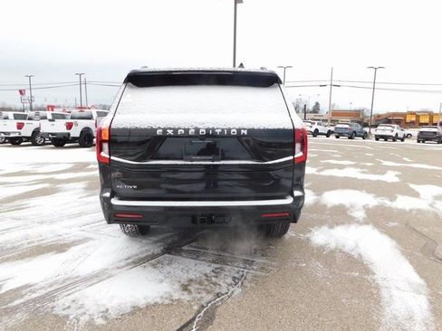 New 2026 Ford Expedition Active image 4