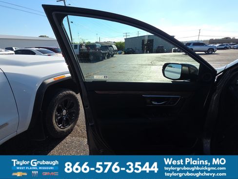 Used 2021 Honda CR-V Touring image 7
