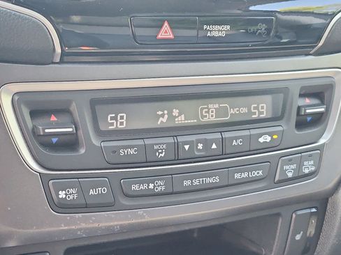 Used 2022 Honda Pilot Special Edition image 17