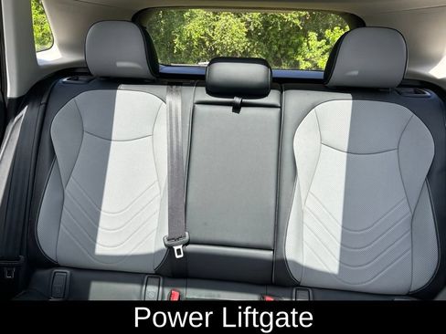 Certified 2025 Volkswagen Tiguan SE w/ Panoramic Sunroof Package AWD/4WD image 13
