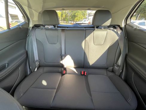 Used 2025 Buick Encore GX Preferred image 36