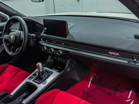 Used 2025 Honda Civic Type R image 19