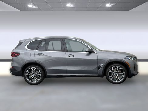 New 2026 BMW X5 xDrive40i image 7