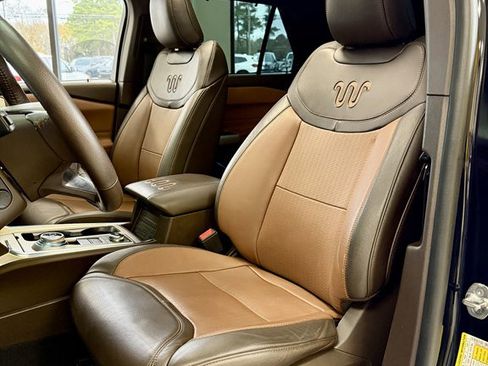 Used 2022 Ford Explorer King Ranch image 14