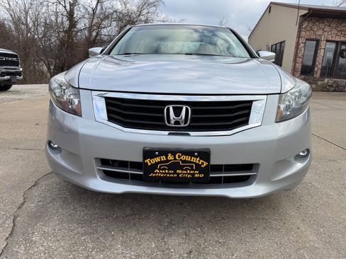 Used 2010 Honda Accord EX-L image 2