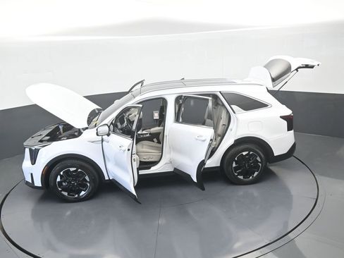 Used 2024 Kia Sorento S w/ Panoramic Sunroof Package FWD image 68