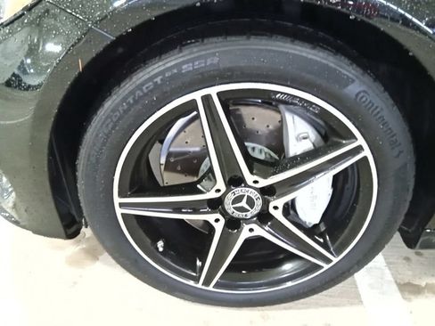 Used 2018 Mercedes-Benz C 300 4MATIC Sedan image 16