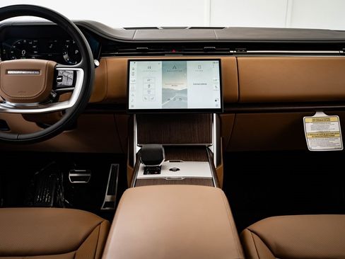 New 2026 Land Rover Range Rover SE image 34