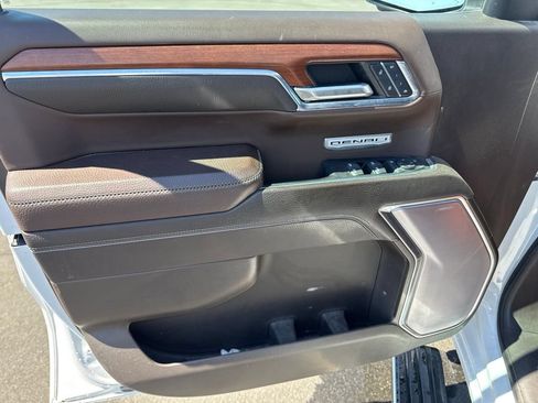 Used 2023 GMC Sierra 1500 Denali w/ Denali Reserve Package AWD/4WD image 24