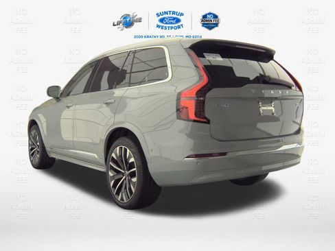 Used 2025 Volvo XC90 B5 Plus AWD/4WD image 38