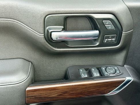 Used 2019 GMC Sierra 1500 SLT w/ SLT Premium Package image 21