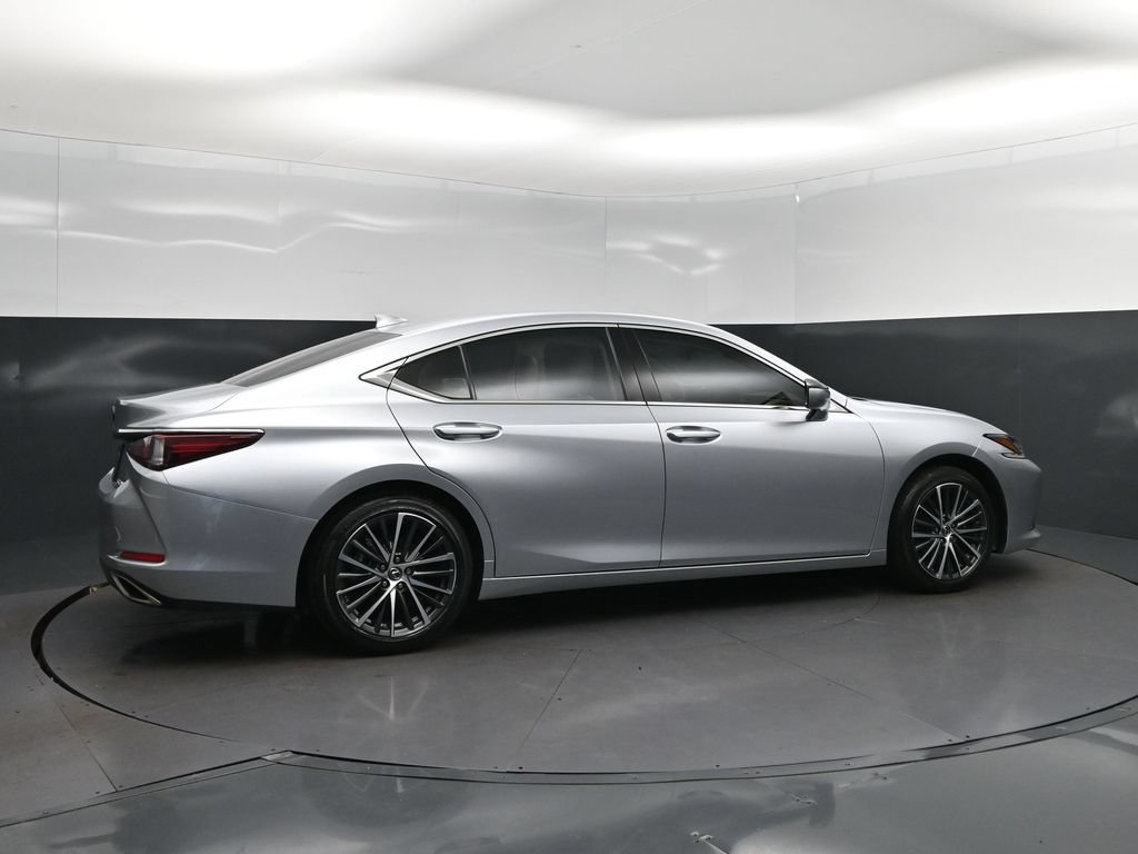 Used 2025 Lexus ES 350 w/ Premium Package FWD image 8