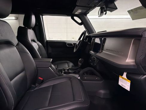 New 2026 Ford Bronco Outer Banks w/ Sasquatch Package AWD/4WD image 28