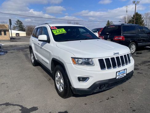Used 2014 Jeep Grand Cherokee Laredo image 3