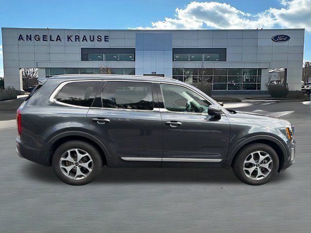 Used 2020 Kia Telluride EX w/ Towing Package FWD image 10