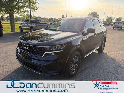 Used 2022 Kia Sorento S AWD/4WD image 1