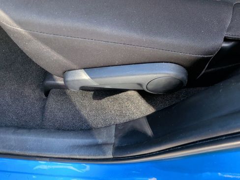 Used 2016 Toyota RAV4 LE image 15