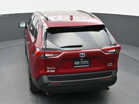 Used 2023 Toyota RAV4 XLE Premium image 35