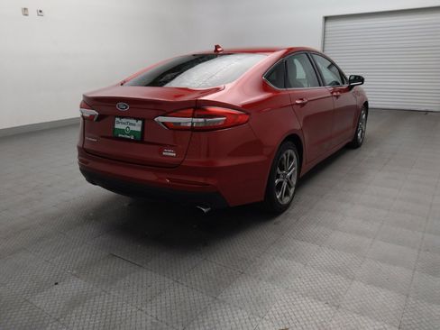 Used 2020 Ford Fusion SEL FWD image 9