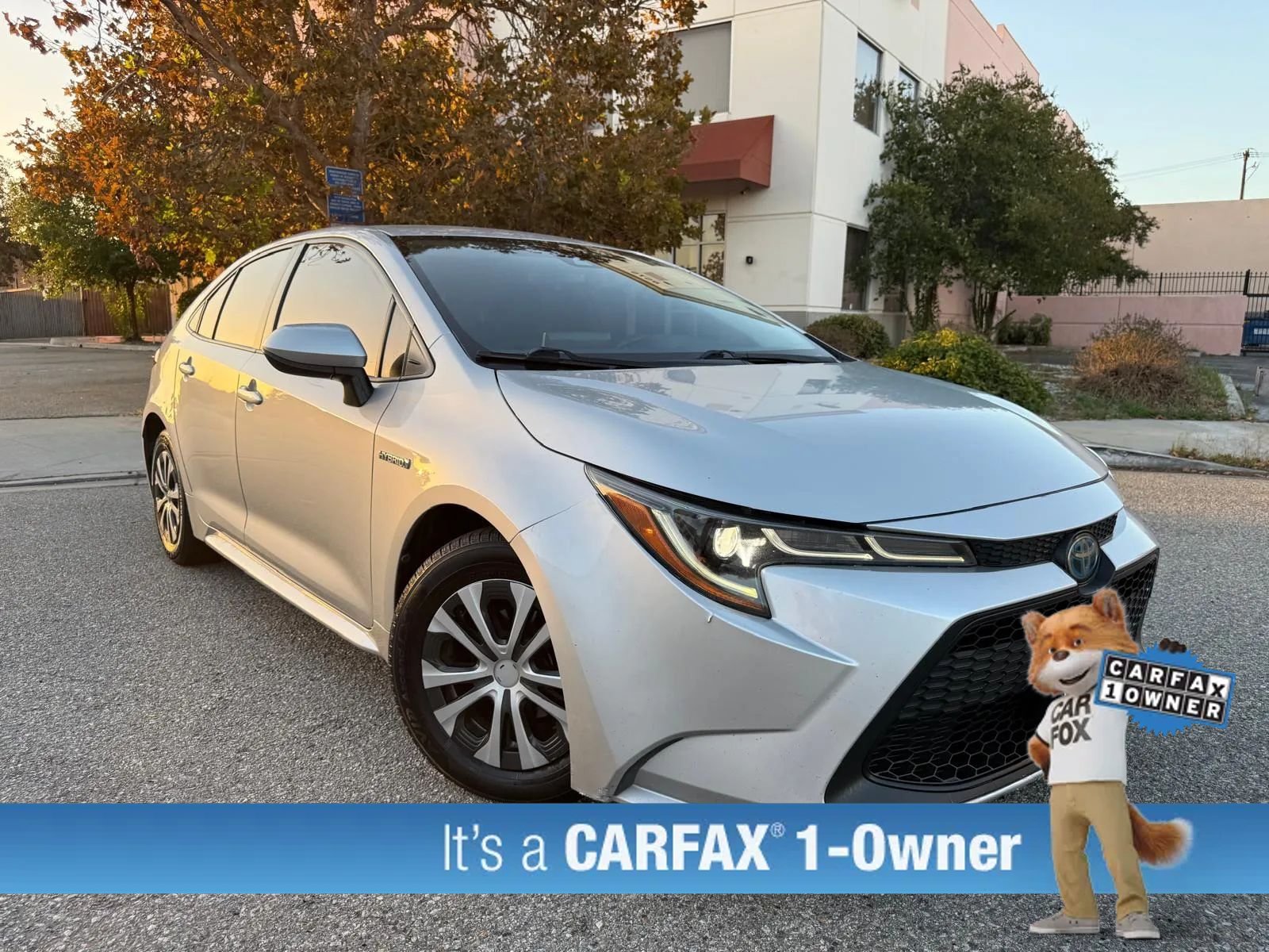 Used 2021 Toyota Corolla LE w/ Carpet Mat Package (TMS) FWD image 1