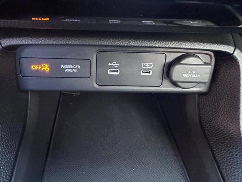 Used 2025 Honda Civic Sport image 23