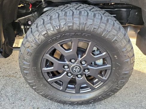 Used 2026 Toyota 4Runner SR5 AWD/4WD image 6