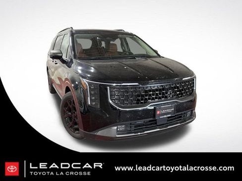 Used 2026 Kia Carnival SX Prestige FWD image 1
