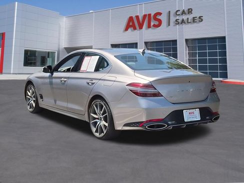 Used 2025 Genesis G70 2.5T RWD image 9