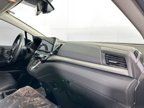 Used 2025 Honda Odyssey EX-L image 32