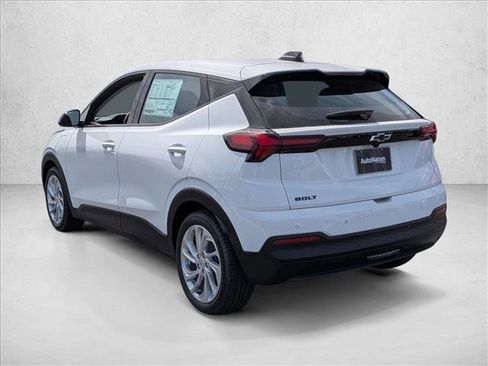New 2027 Chevrolet Bolt LT w/ Comfort Package FWD image 9