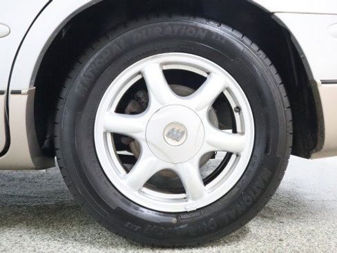 Used 2001 Buick Regal GS w/ Abboud Pkg image 20