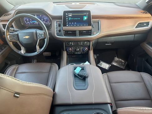 Used 2024 Chevrolet Suburban High Country w/ Max Trailering Package AWD/4WD image 10