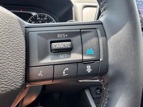 Certified 2026 Nissan Rogue SV FWD image 17