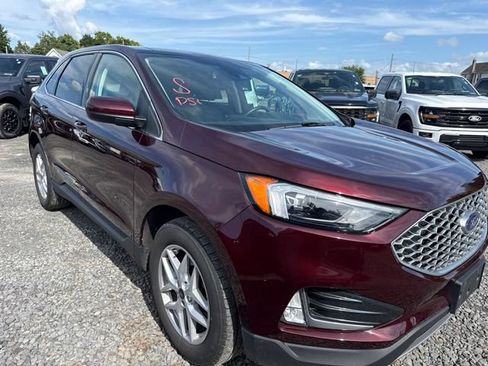 Used 2024 Ford Edge SEL w/ Convenience Package AWD/4WD image 4