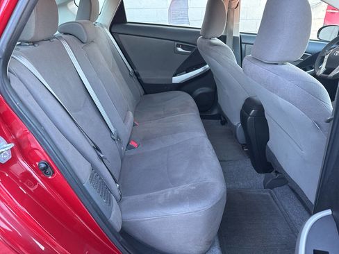 Used 2015 Toyota Prius Three image 18