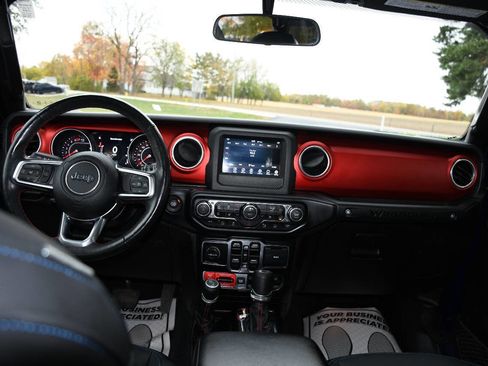 Used 2019 Jeep Wrangler Unlimited Rubicon w/ Cold Weather Group image 27