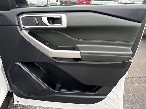 Used 2022 Ford Explorer Timberline image 14