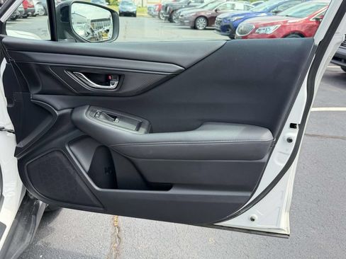 Used 2018 Subaru Outback 2.5i Premium AWD/4WD image 10