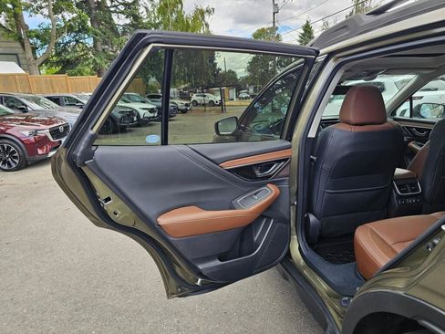 Used 2020 Subaru Outback Touring XT AWD/4WD image 16