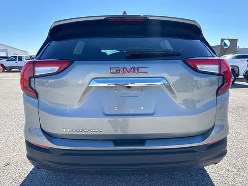 Used 2024 GMC Terrain SLE image 5