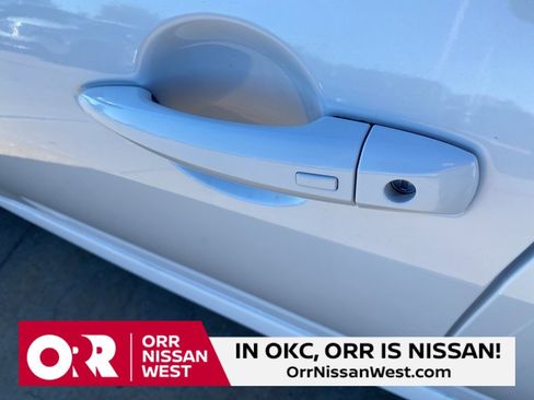 New 2025 Nissan Sentra SR image 12