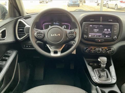 Used 2024 Kia Soul LX w/ Option Group 015 image 6