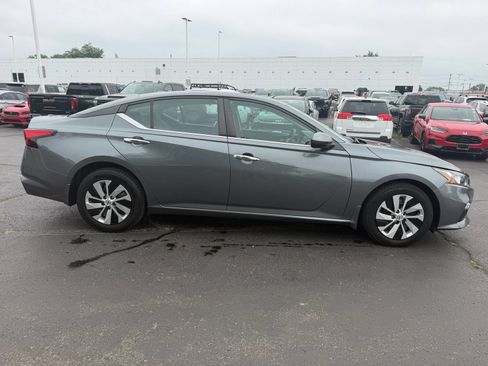 Used 2020 Nissan Altima 2.5 S FWD image 5