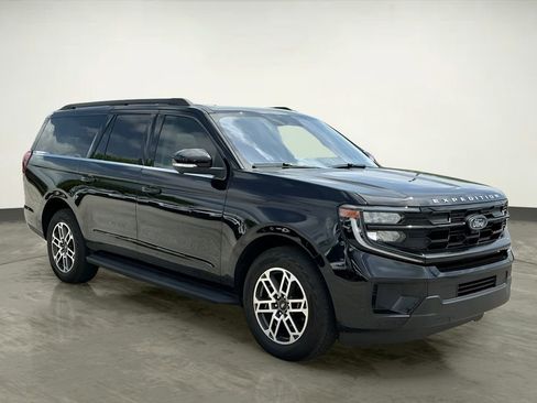 Used 2025 Ford Expedition Max Active AWD/4WD image 10