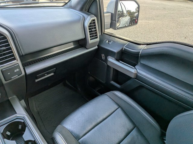 Used 2019 Ford F150 Raptor w/ Equipment Group 802A Luxury AWD/4WD image 16