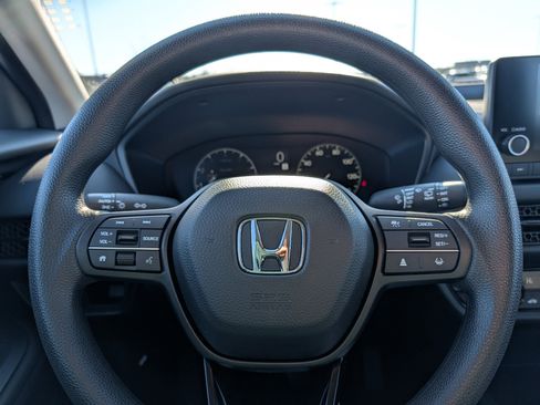 Used 2025 Honda HR-V LX image 28