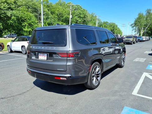 Used 2023 Jeep Wagoneer Series III w/ Premium Group I AWD/4WD image 6