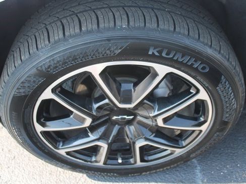 Certified 2022 Chevrolet Tahoe RST w/ Sport Performance Package image 27