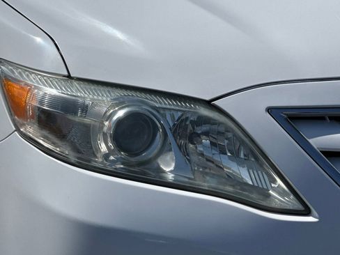 Used 2011 Toyota Camry LE image 39